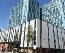 Cursos de ingl&eacute;s para j&oacute;venes en Londres